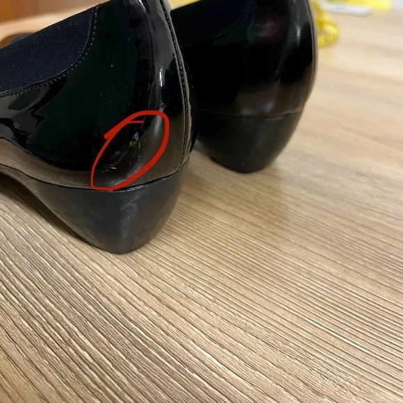 Salvador Ferragamo Patent Leather Heel Size 7.5 B - Picture 13 of 14